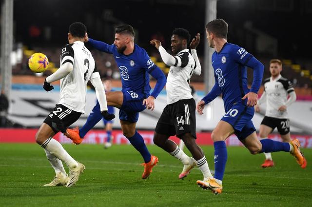 跟队记者：米兰内部否认了蒂亚戈-席尔瓦可能回归的传闻