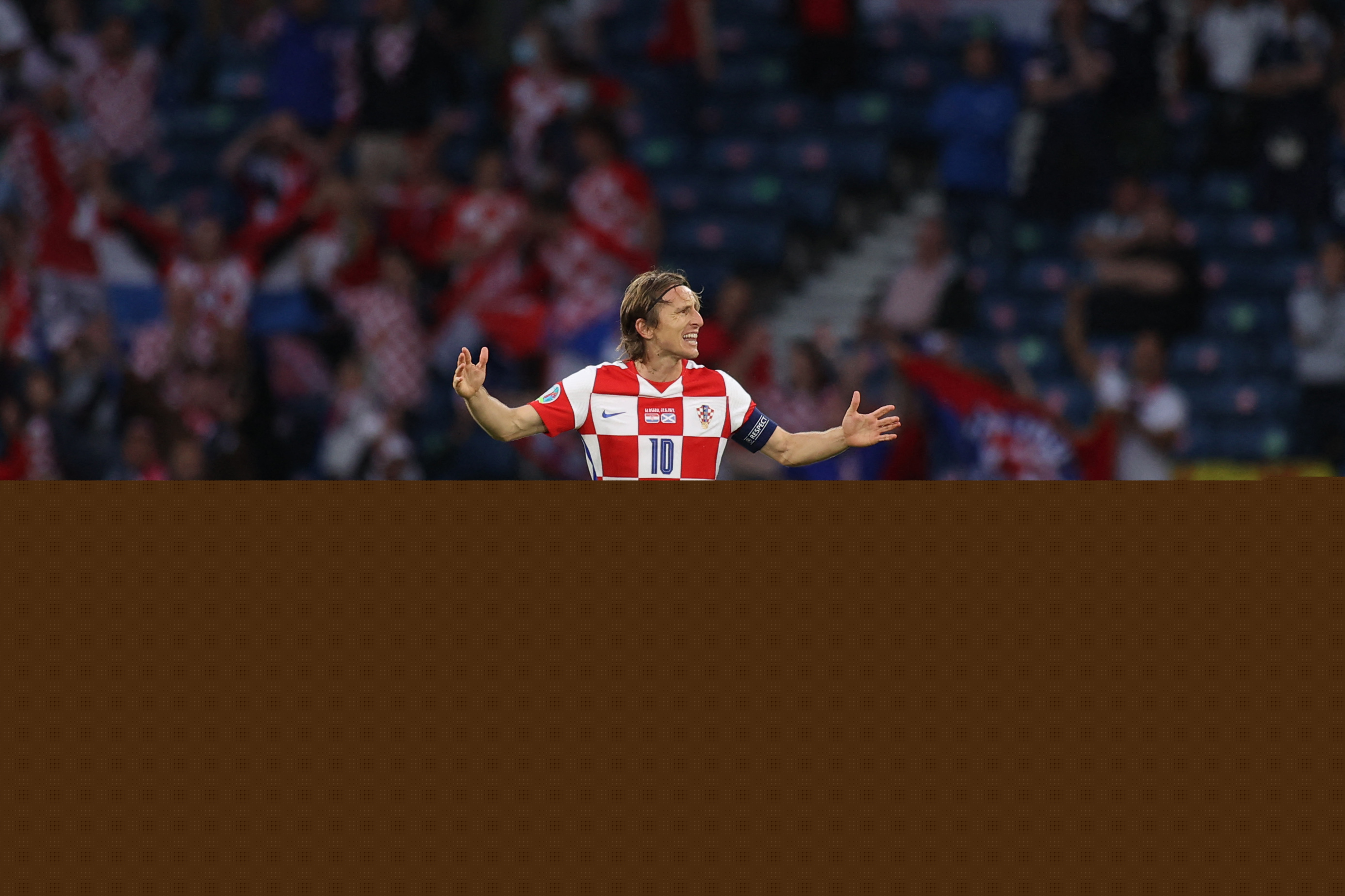 半场战报：科隆0-0圣保利