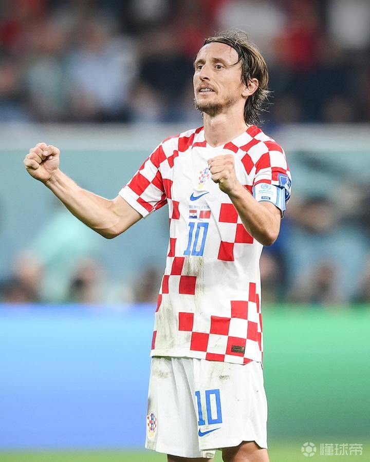 韩K联半场：门将失误朱基奇收空门大礼，济州暂0-1安养